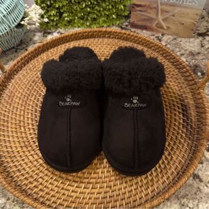 BearPaw Slippers Size 6